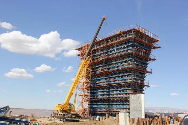 内蒙工地特大桥墩柱模板